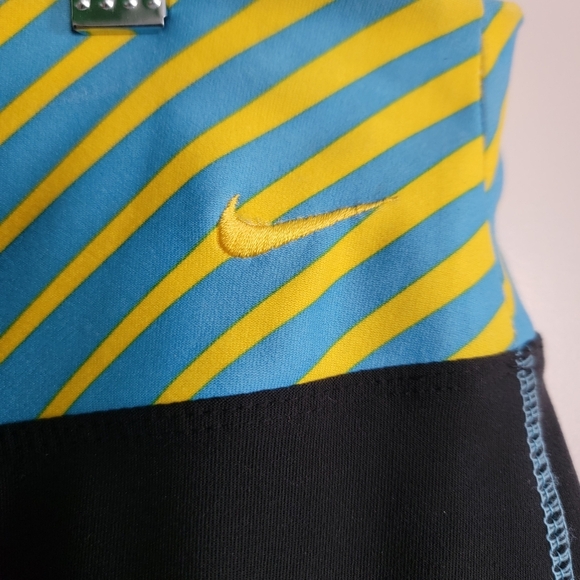 Nike Fit Dry Capri Women's Small Athletic Pants - Picture 5 of 8